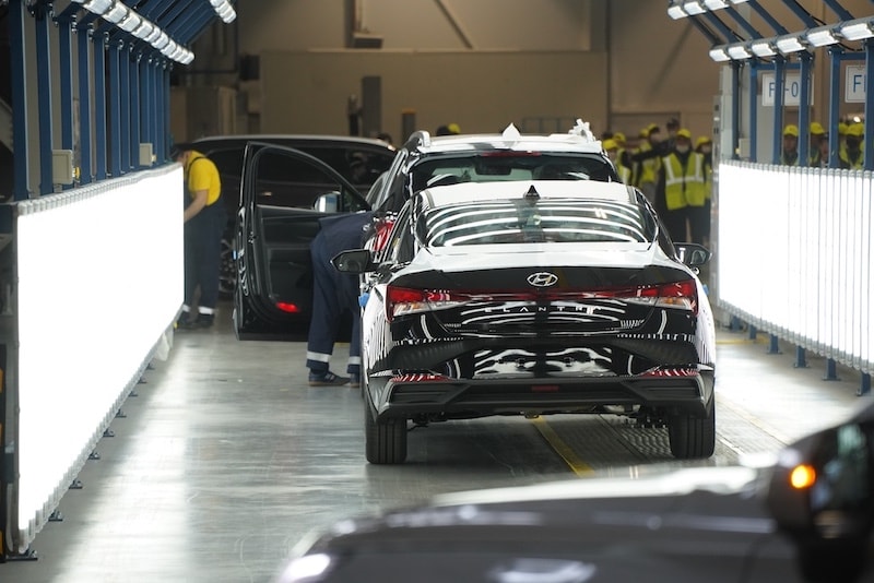Explore the Hyundai maintenance guide and schedule your Hyundai complimentary maintenance for Hyundai Palisade SEL and more.