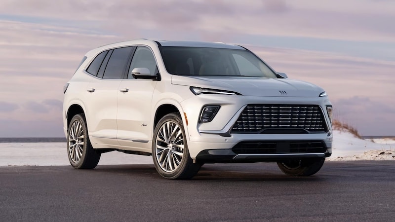 2025 Buick Enclave for sale near Louisville, KY – luxury SUV with three rows and advanced safety