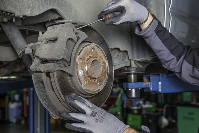 brake disc, workshop, automobile, cold weather, foreign object, cars, squeal, fix