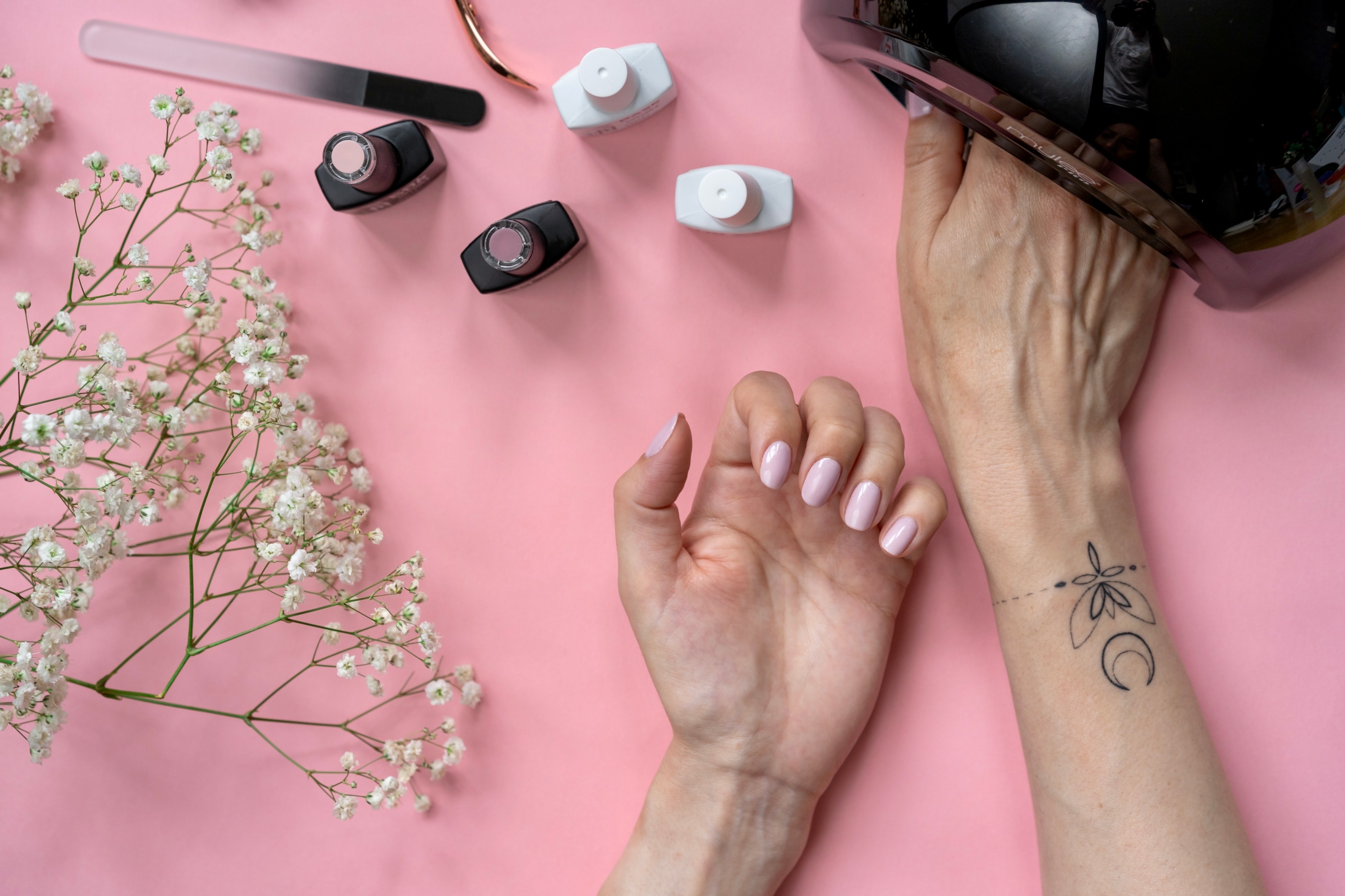 Comment enlever des faux ongles en résine acrylique et en gel 1 pose ongles - coupe ongle - dépose