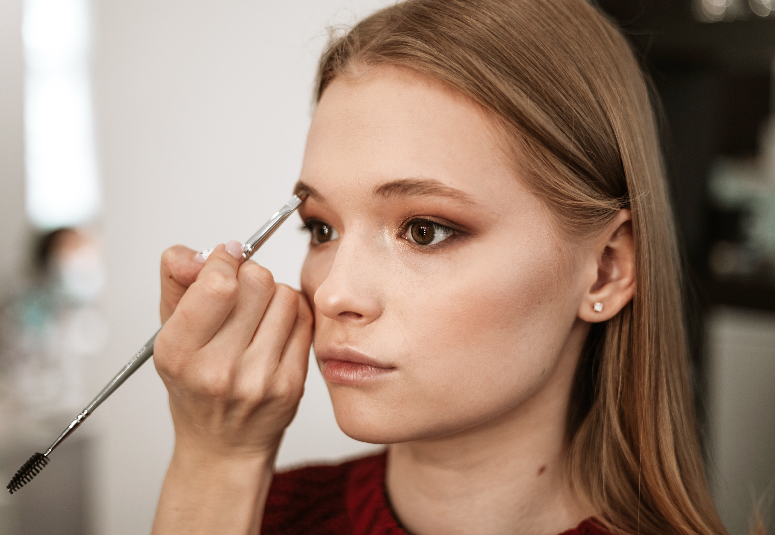 Nos astuces pour avoir des sourcils plus fournis 3 Rôle du make-up - poil