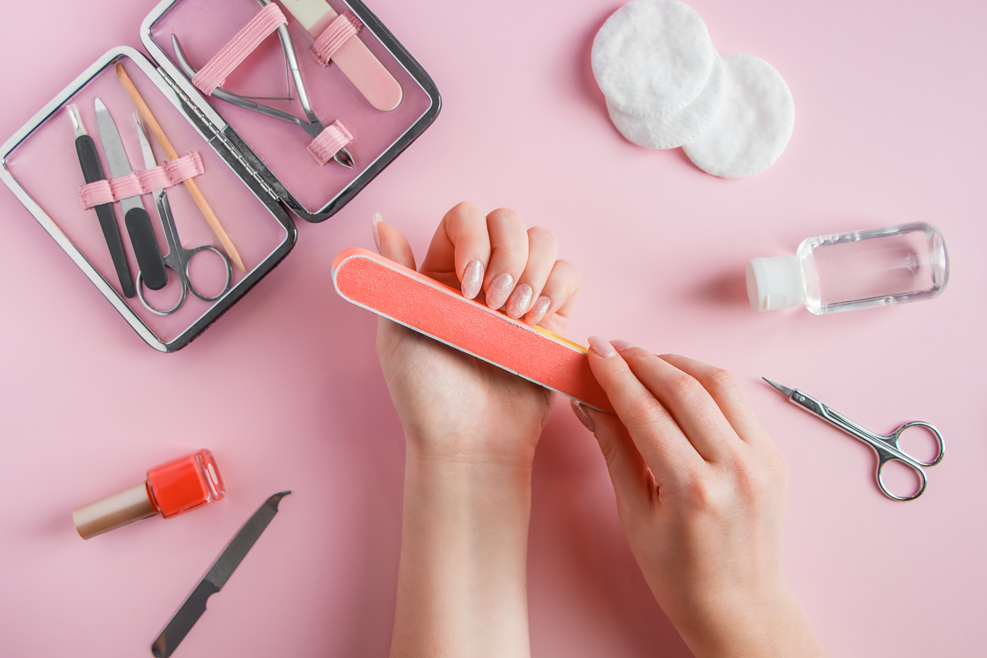 Comment enlever des faux ongles en résine acrylique et en gel 2 pose ongle acrylique - certaines articles et méthodes dépose - coupe ongle extensions