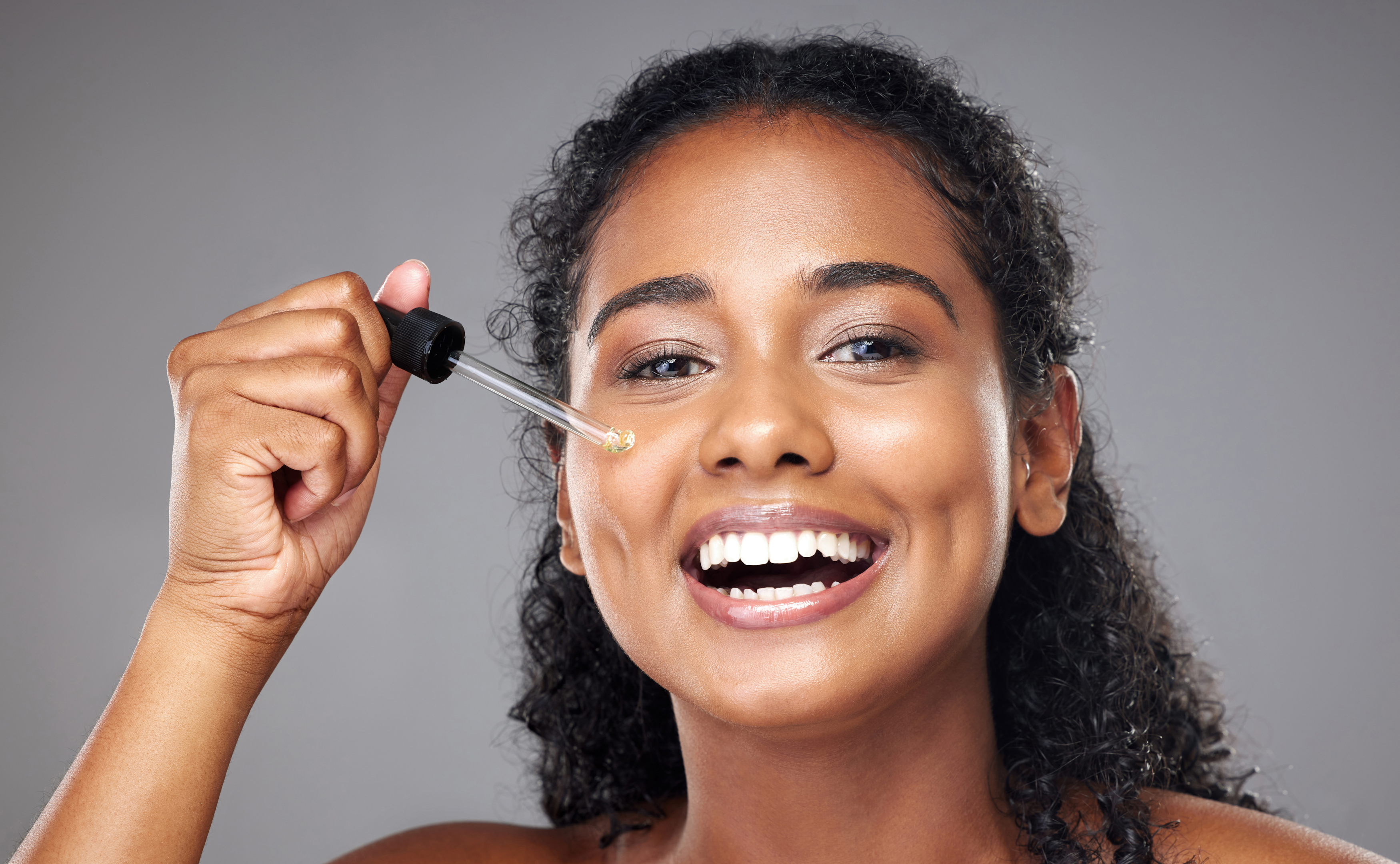 Réussir le maquillage pour peau noire ou métissée 2 besoin Hydratation visage - effet sur peaux noires