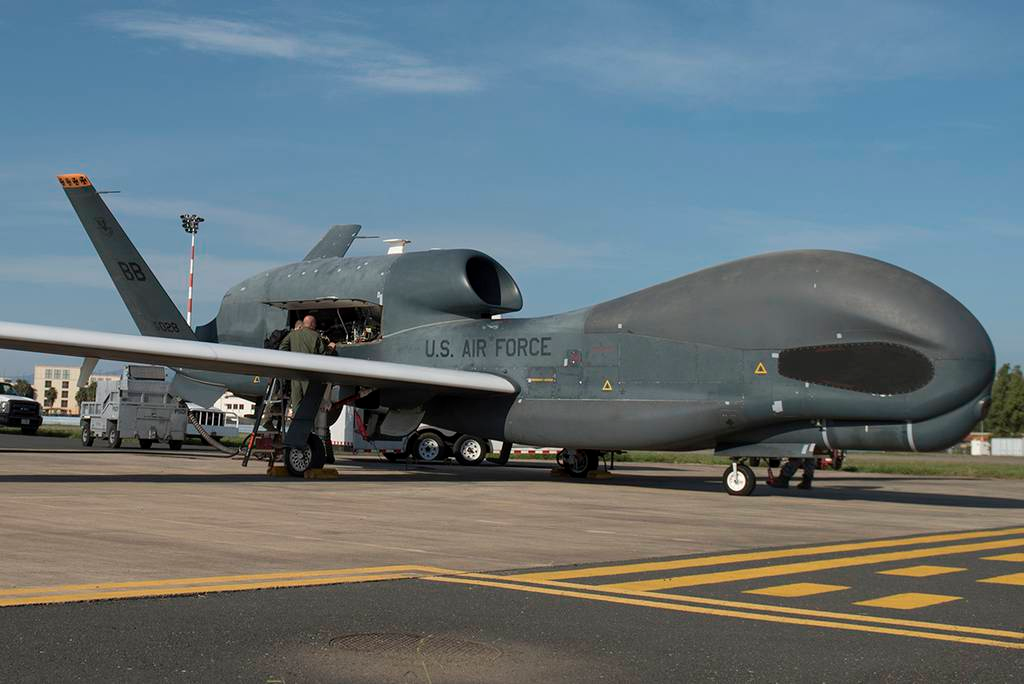 Global Hawk Unmanned Surveillance Plane Variants, $3.2 Billion Contract 