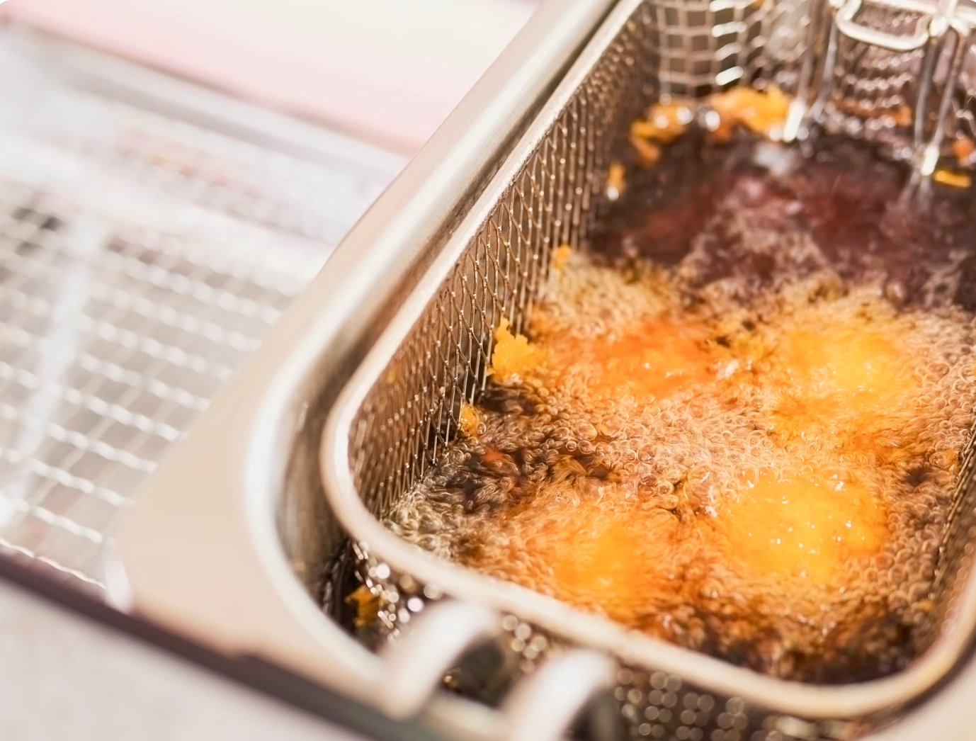 Cooking Oil Ignites and Spreads Flames Rapidly