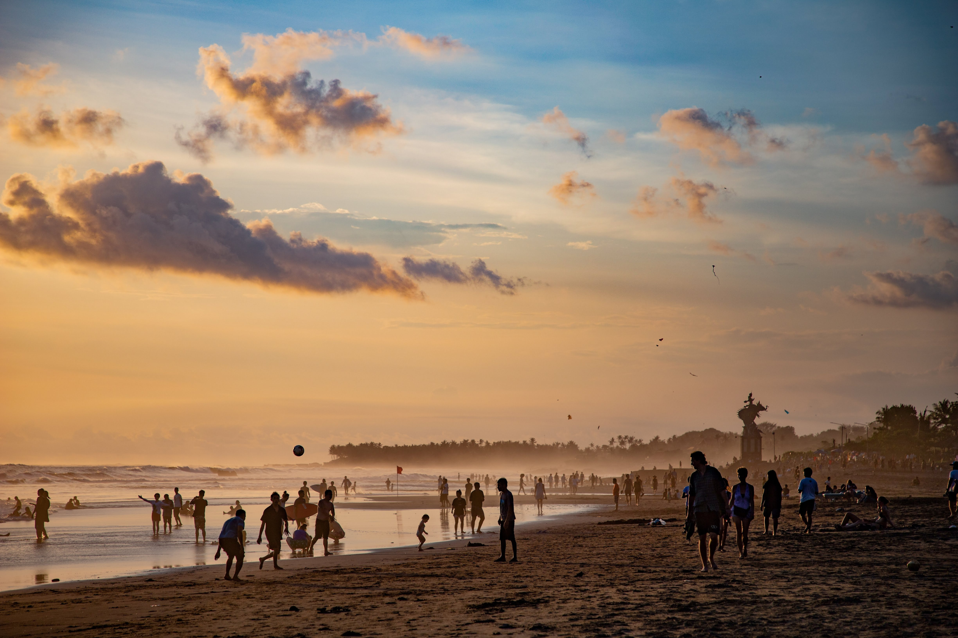 Many people visit Bali to see its stunning beauty | Photo by Peggy Anke from Pexels