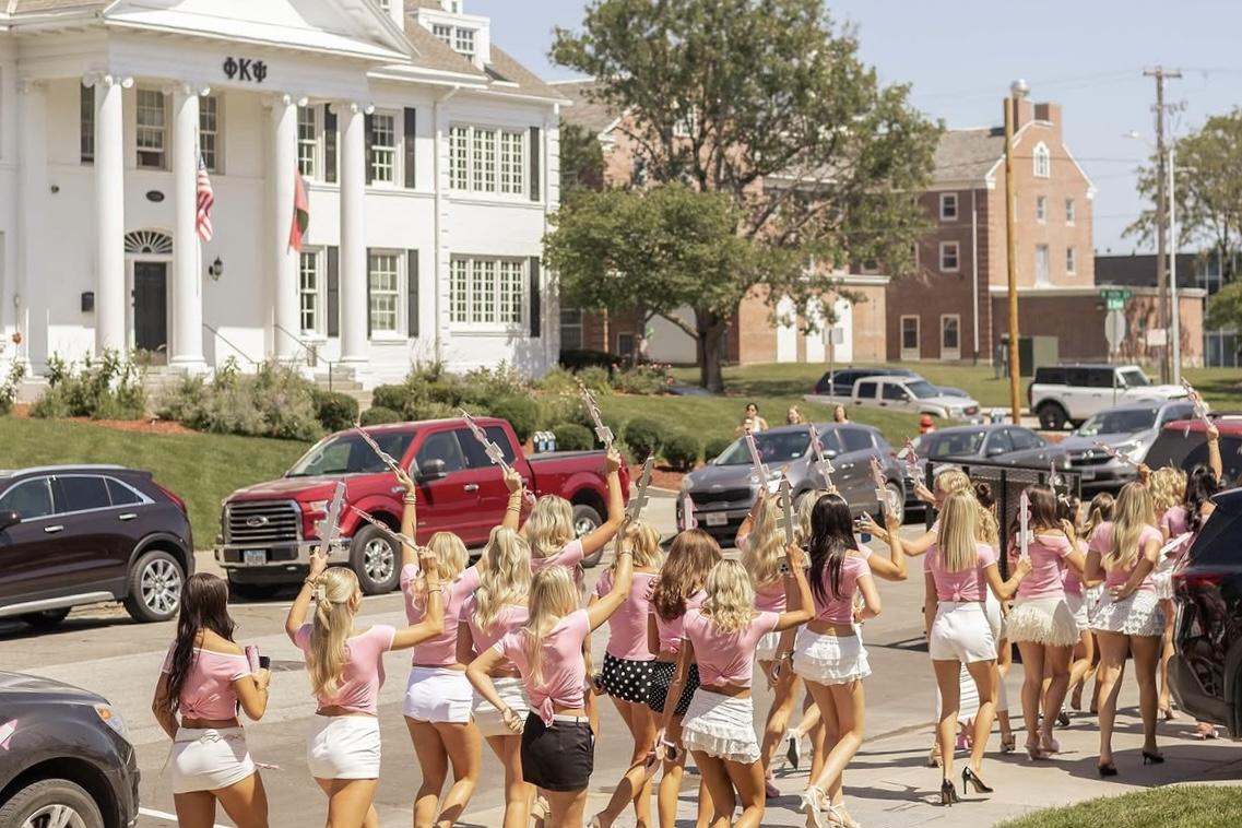 Picture of bid day celebrations from Alpha Phi at University of Nebraska-Lincoln, @alphaphiunl on Instagram, https://www.instagram.com/p/DNwblRLYsaI/?hl=en&img_index=1