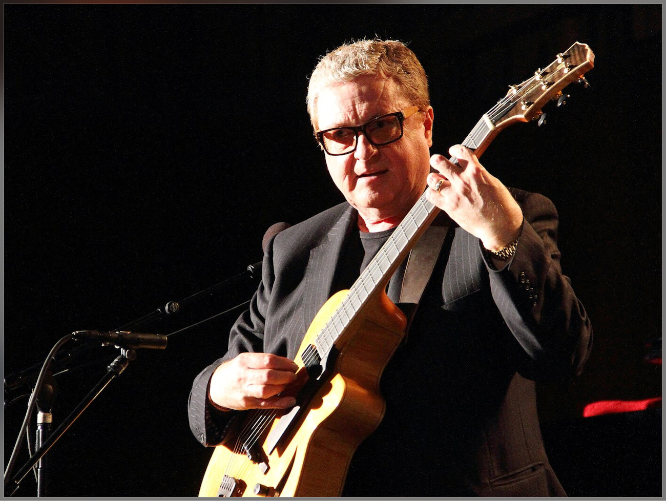The 50 Best Jazz Guitarists of All Time (See Your Favorite?) 52 Martin Taylor