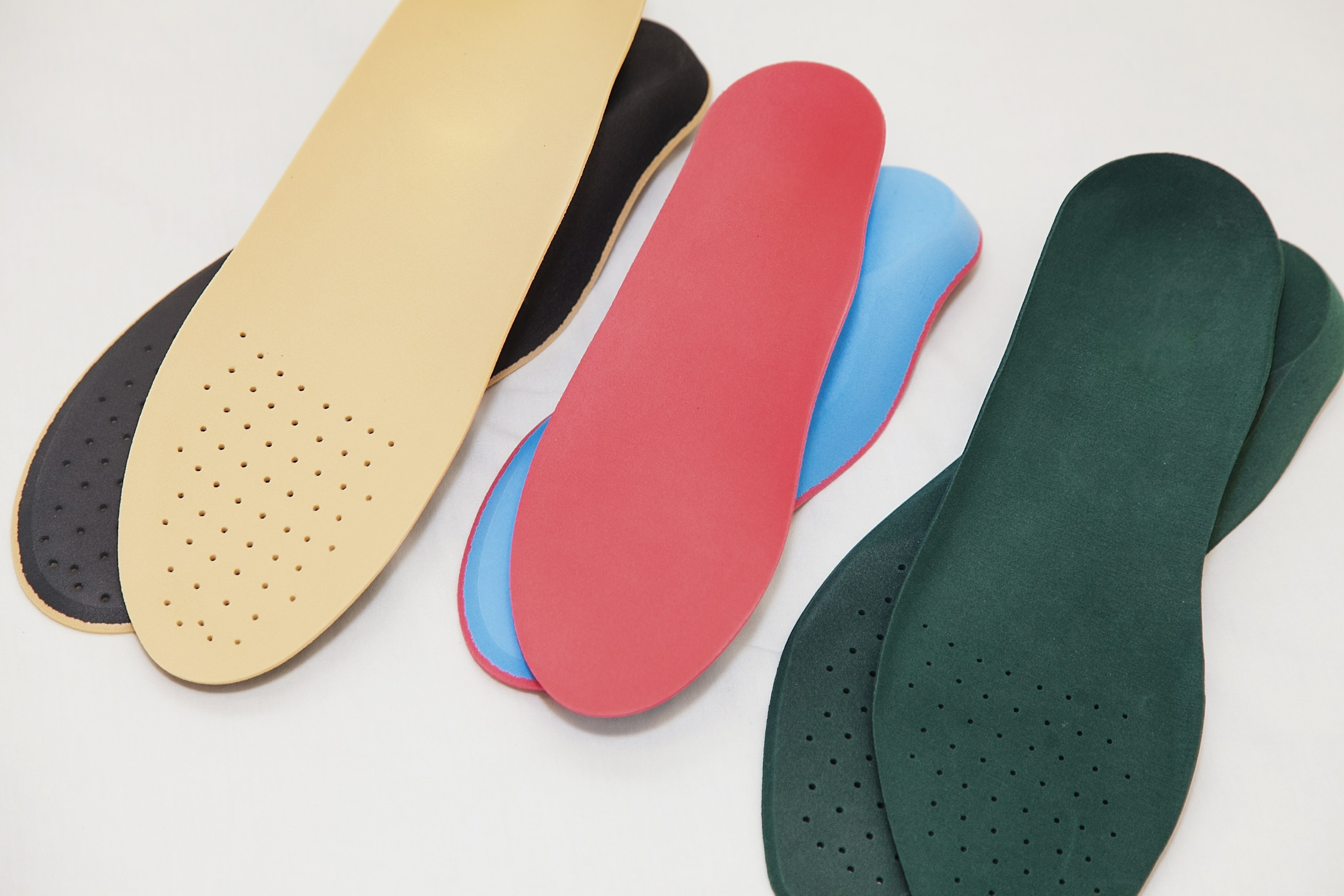 Both custom and over-the-counter orthotics come in a variety of different shapes and sizes for different foot shapes and needs.
