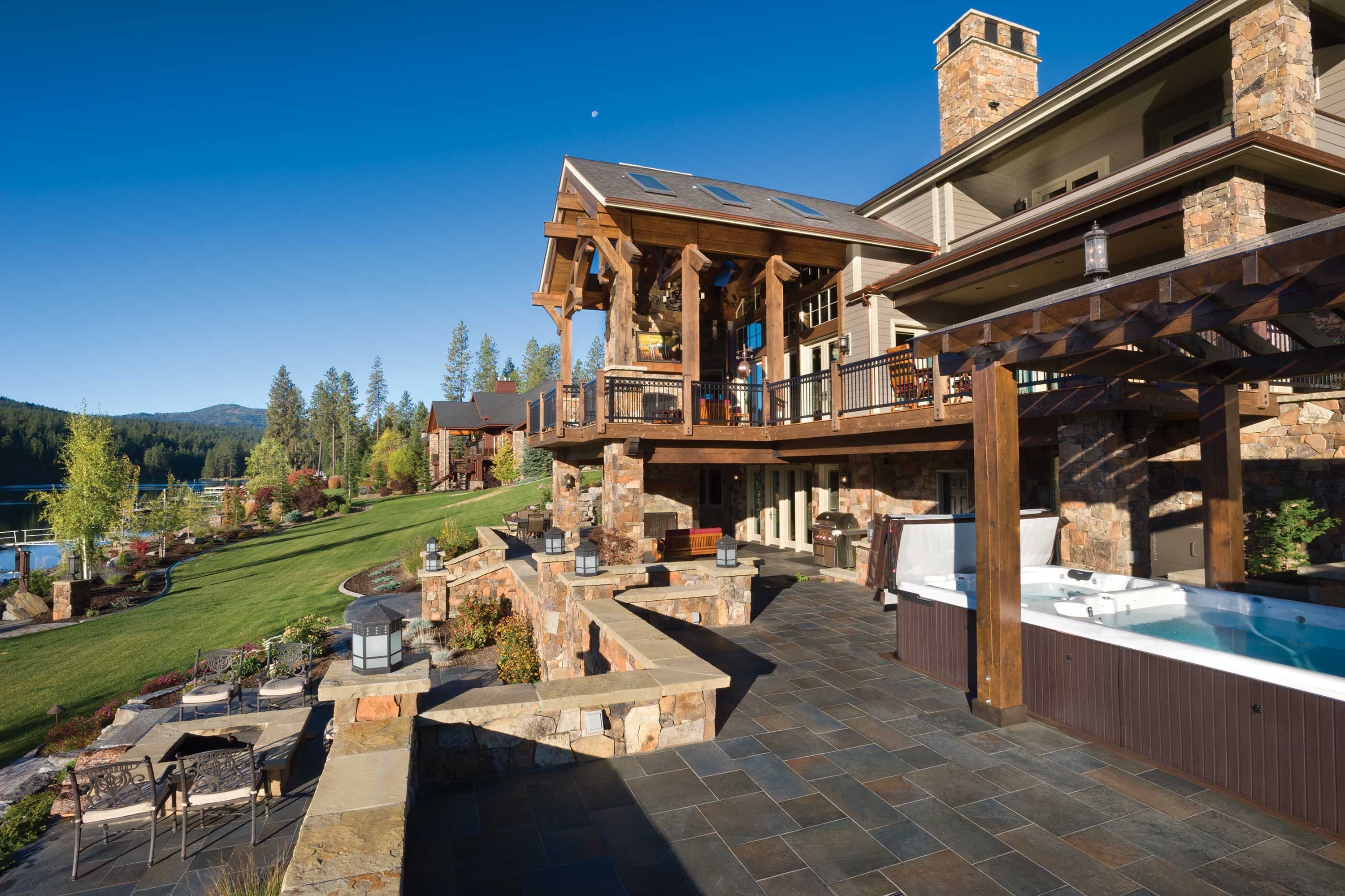 Lakefront home on Coeur d'Alene Lake