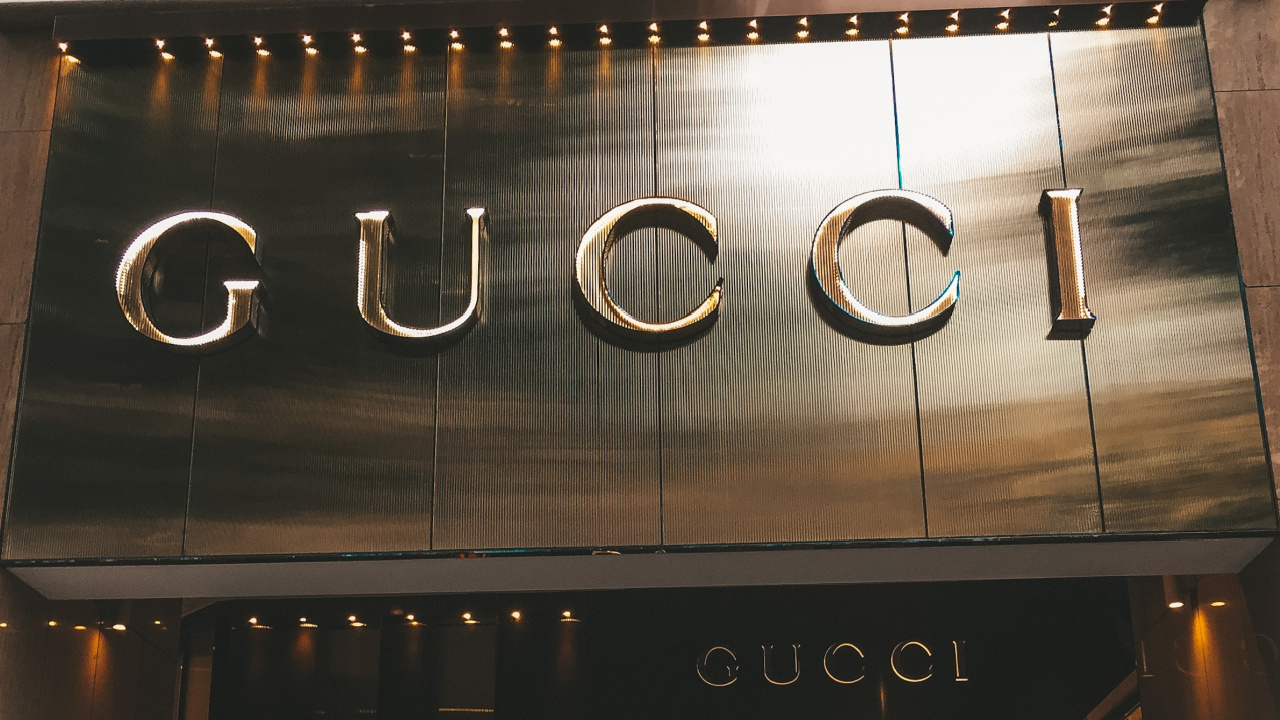 LUXURY SHOPPING AT THE GUCCI OUTLET ORLANDO FL