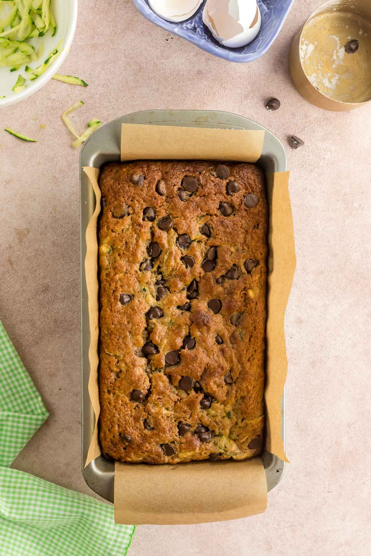 baked chocolate chip zucchini bread