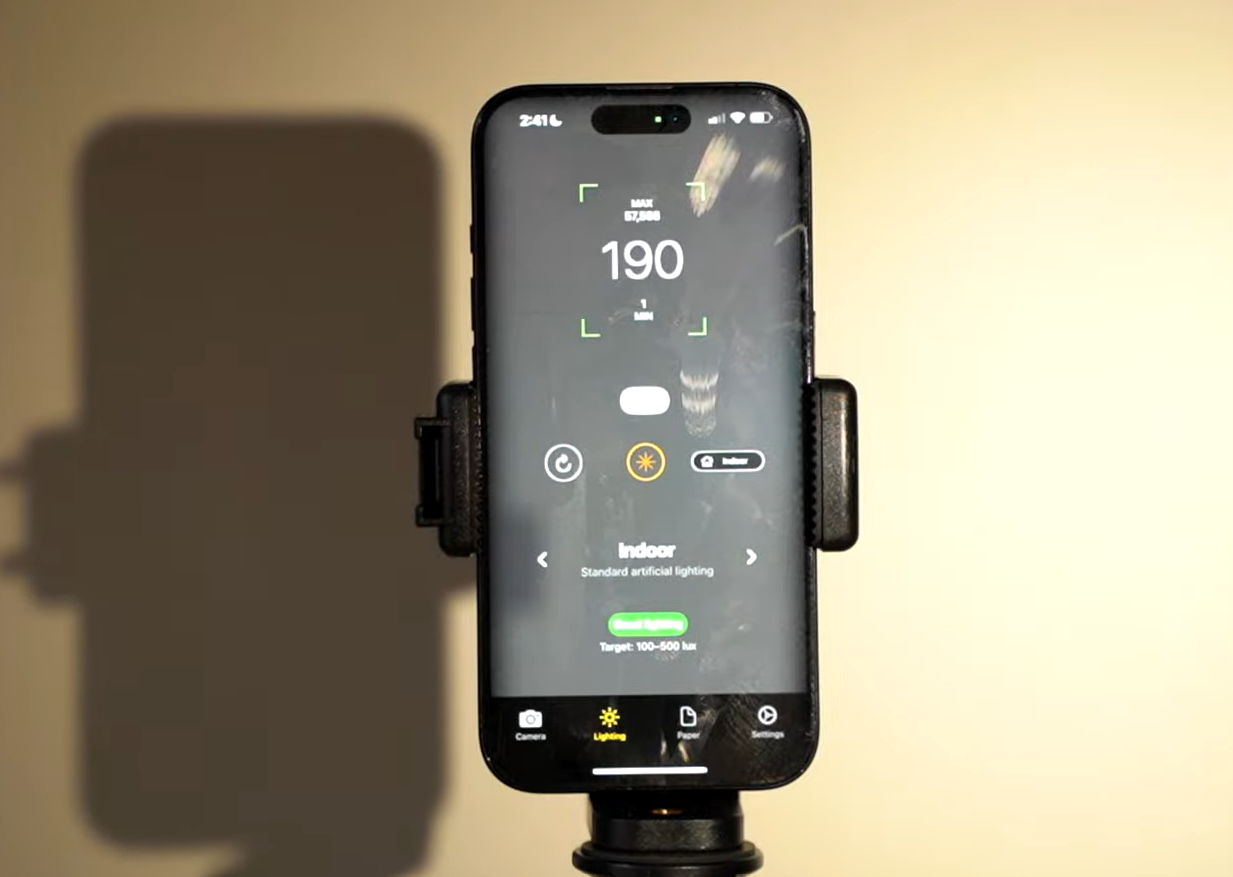 lux meter app reading of Wurkkos TS10 V2