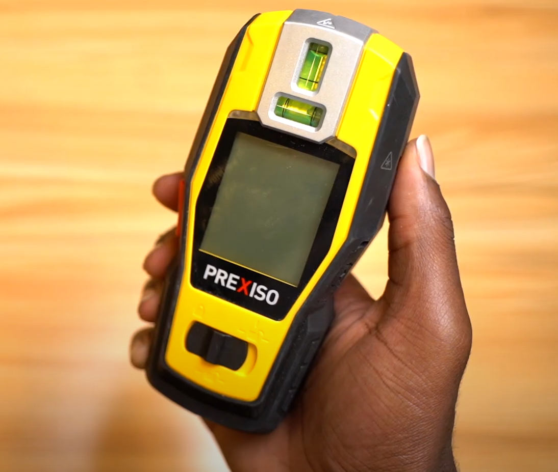 Prexiso stud detector