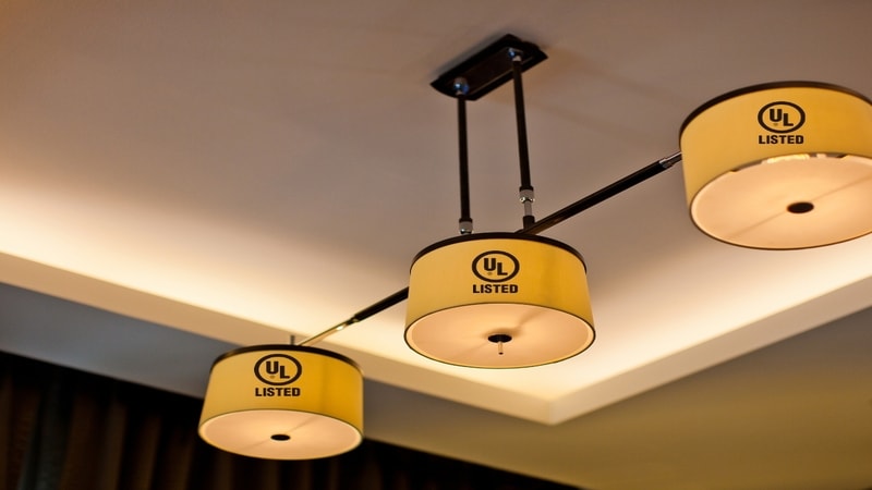 Lighting fixtures decorating the room with UL certification 