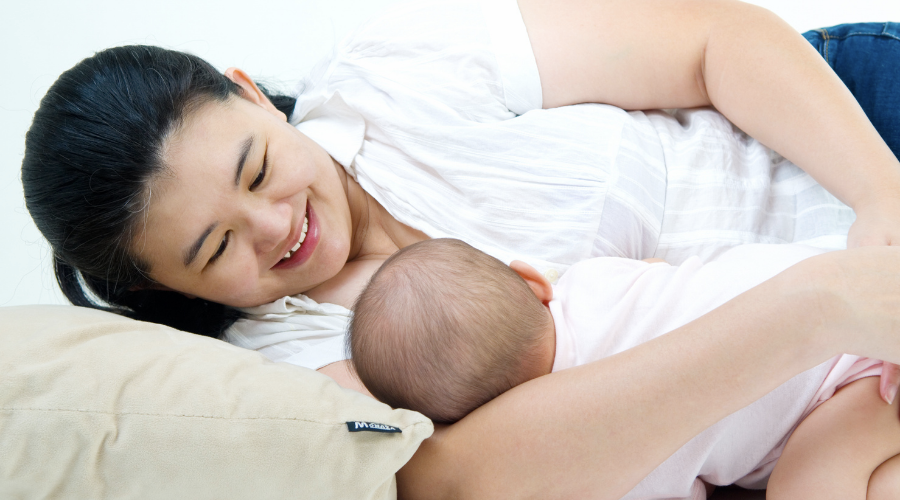 Breastfeeding in a Montessori floor bed