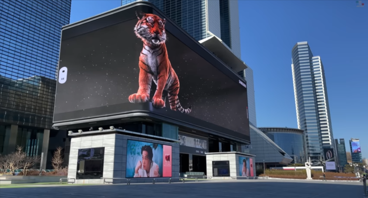 How Do 3D Digital Signage Billboards Work? 14 samsung’s 3D billboard