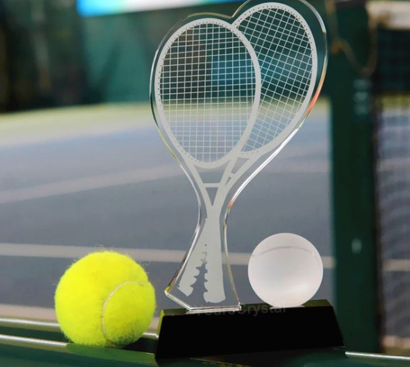 A customized tennis trophy is a perfect gift for the tennis enthusiast in your life. 