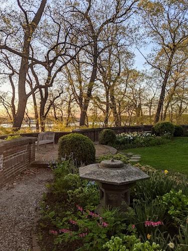 Secret garden at Greenwich Point Park