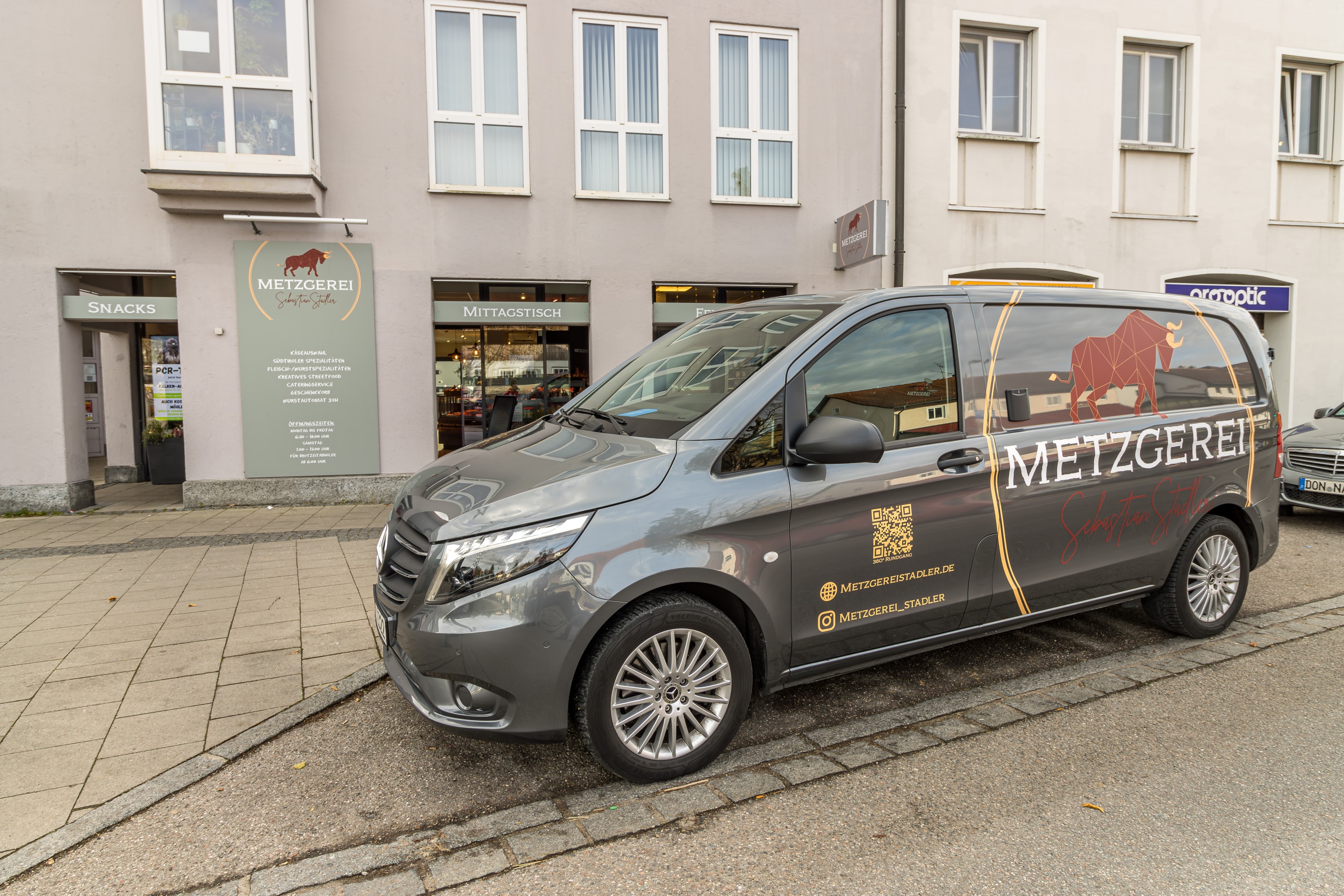 Gerne bringen wir unsere regionalen Produkte auch zu Ihrer nächsten Feier. 