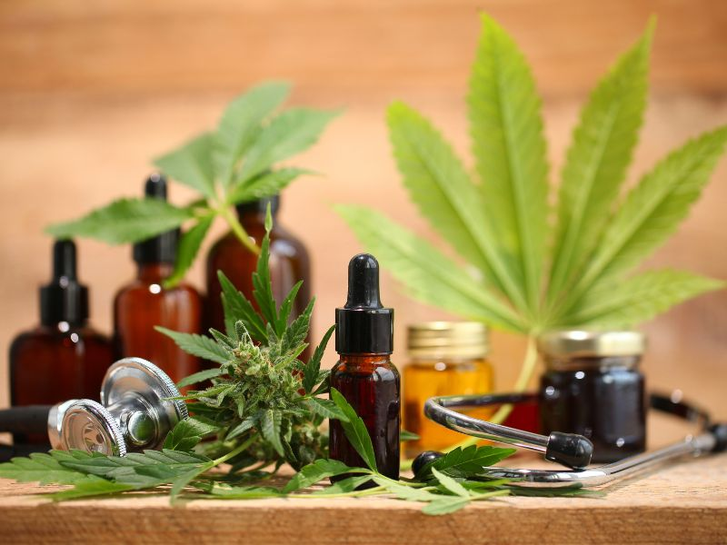 medical cannabis droppers cannabis leaf
