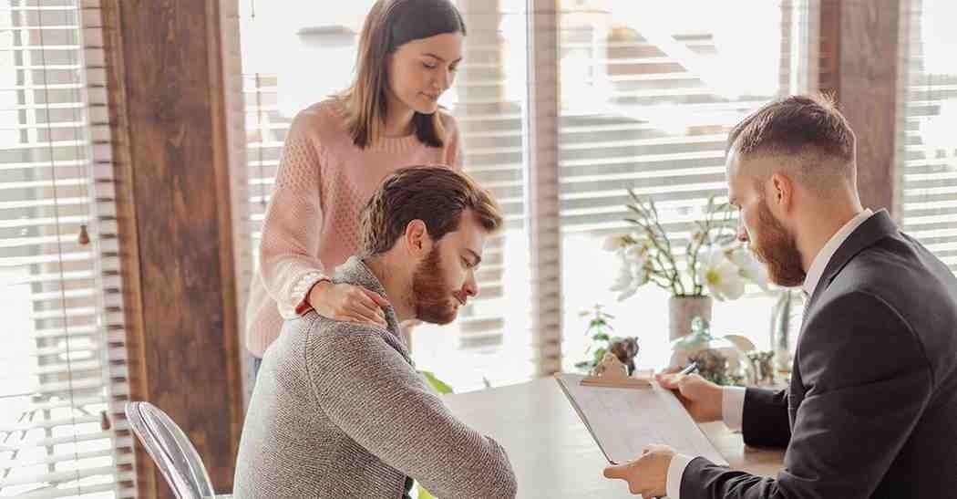 do apartments verify pay stubs