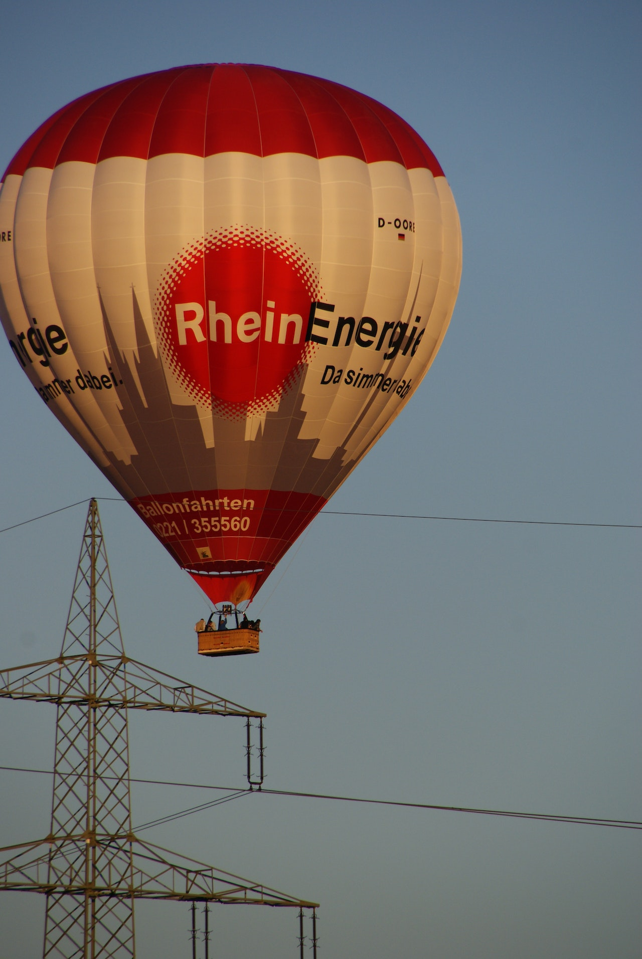 Power Lines and their Effect on Hot Air Ballooning