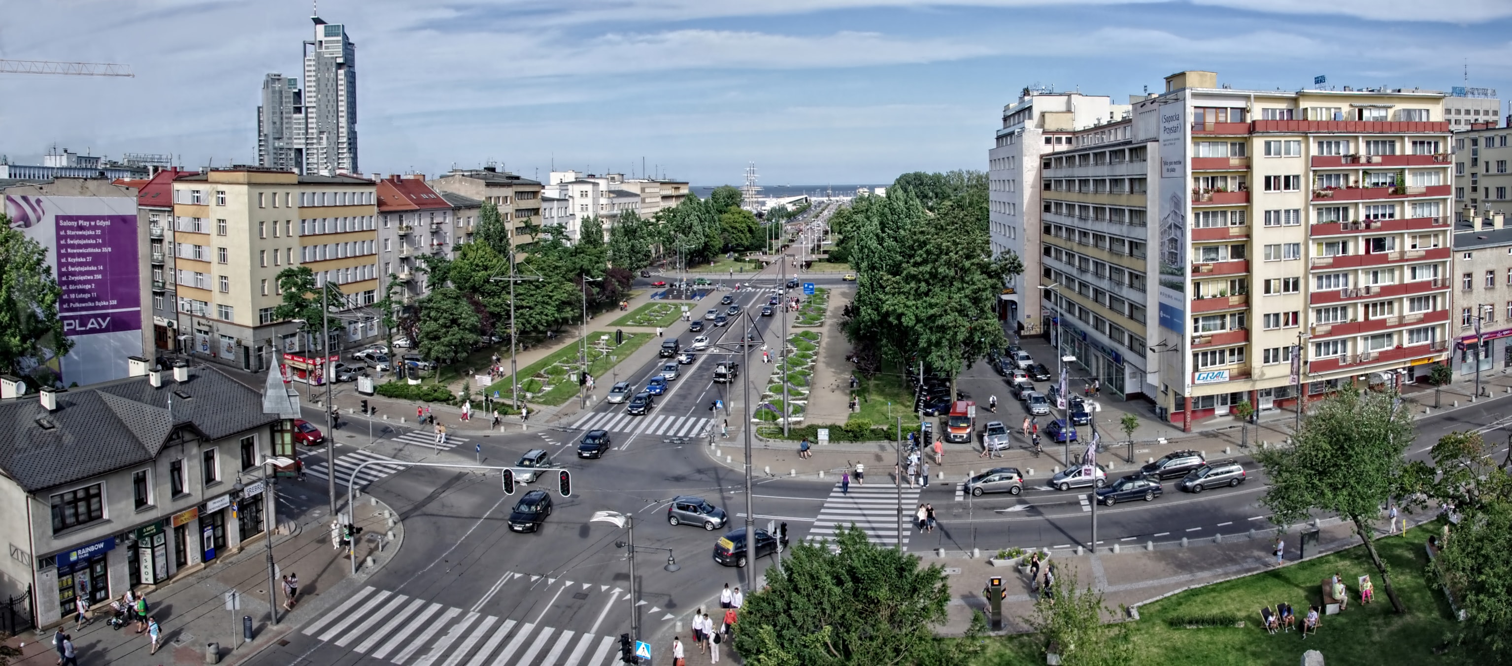 Centrum Gdyni (źródło: https://commons.wikimedia.org/wiki/File:Gdynia-centrum.jpg)