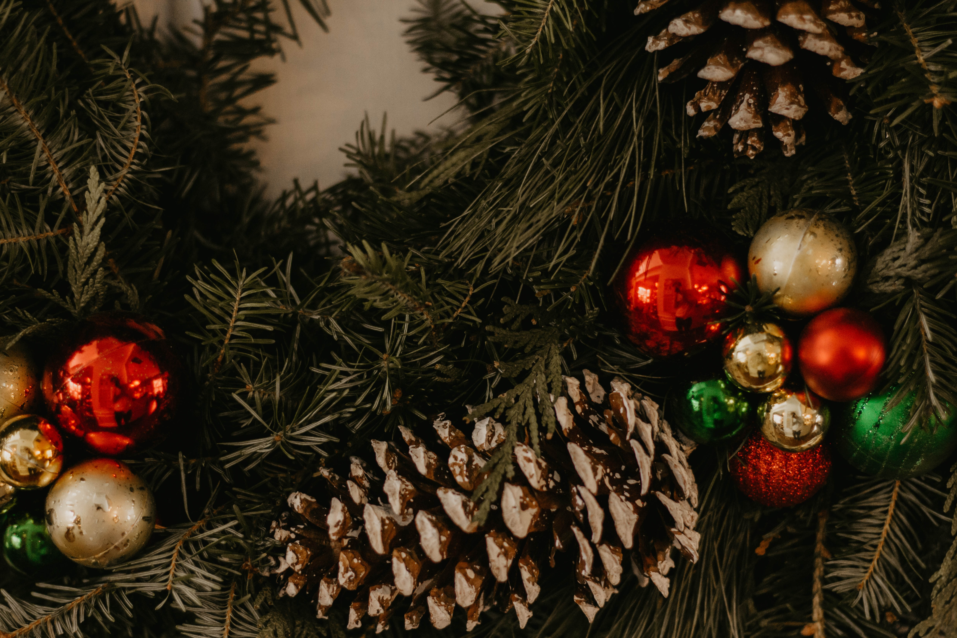 use a wreath as part of your Christmas decorating ideas for your home