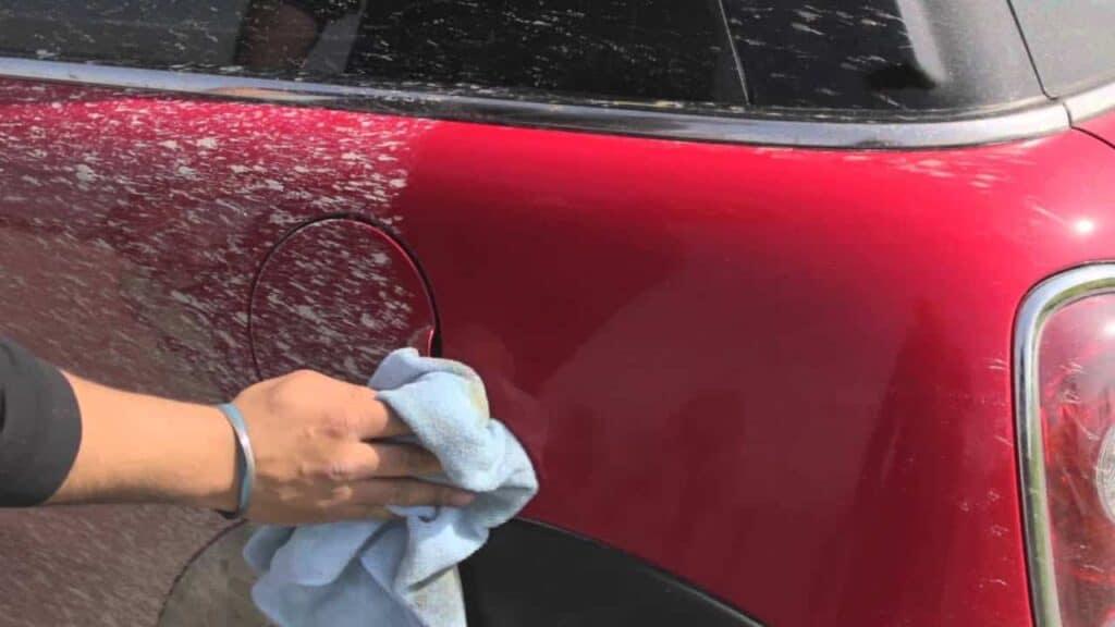 Wax Residues on Microfiber Cleaning Cloth