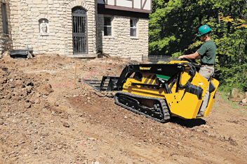 hydraulic circuits of hydraulic machines on construction site