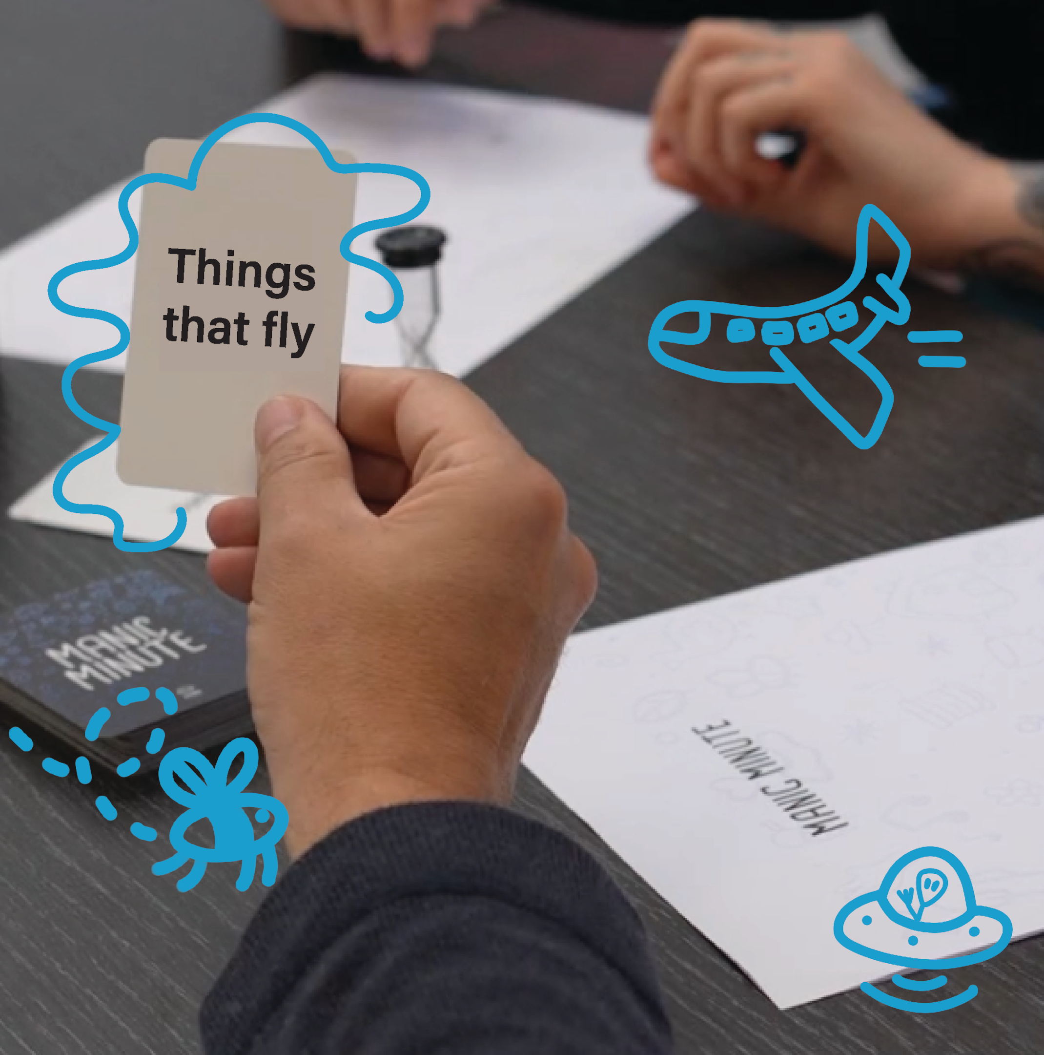 Manic Minute card game - playing the game