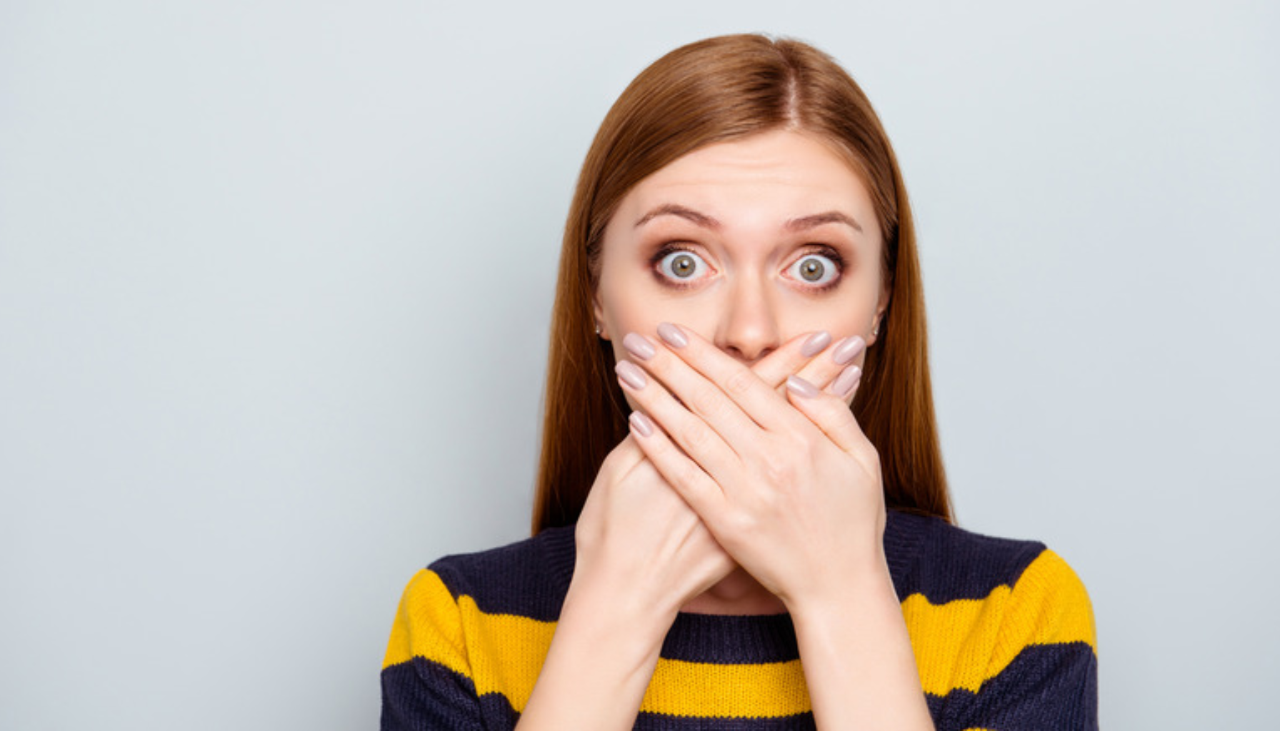 Kvinne med brunt hår dekker munnen med begge hender, ser overrasket ut med store øyne. aceton ånde dårlig ånde gi dårlig ånde gir dårlig ånde ånde dårlige ånden fett i stedet lukter aceton type 1 to ganger aceton munnen syreforgiftning diabetes kroppen ånden ketoner lukt høyt ofte munnhygiene bruk bakterier årsaker viktig pusten andre bør unngå eksempel lukten lukter mer sykdom mye type tilstand behandling skyldes hos får blodsukkeret finnes ketoacidose god tegn derfor hjelp brukes ganger vann sykdommer oppstår lite lege under alltid fett symptom legen stedet gjøre hjelpe flere vanlig karbohydrater bruker årsaken helt litt urinen lukte tørr munnhulen opplever spesielt ubehagelig blodet munn tungen inneholder