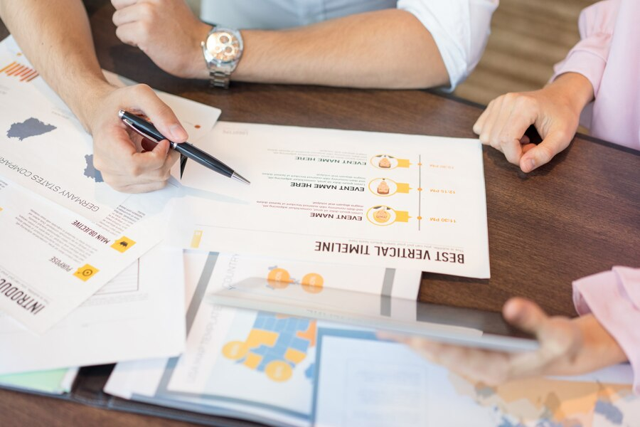 Implementing performance management software helps HR leaders track employee performance and provide real-time feedback.