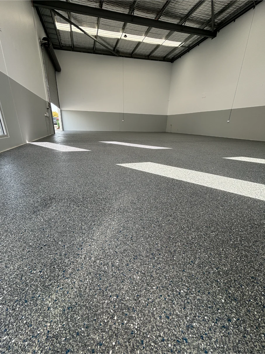 Epoxy coatings with decorative flakes