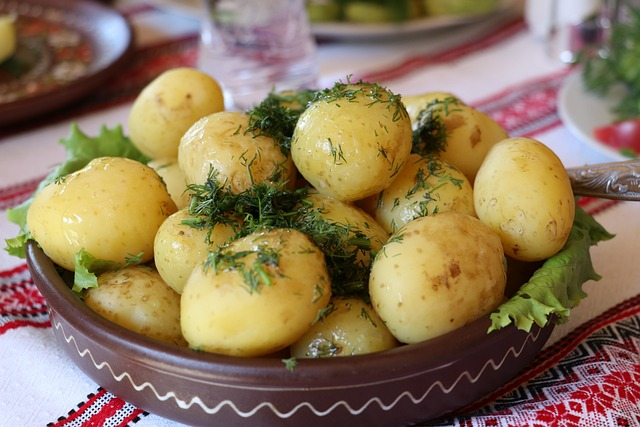 ukrainian dill potatoes, potatoes, vegetable
