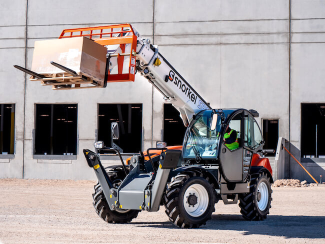 Small loaders have high maneuverability.