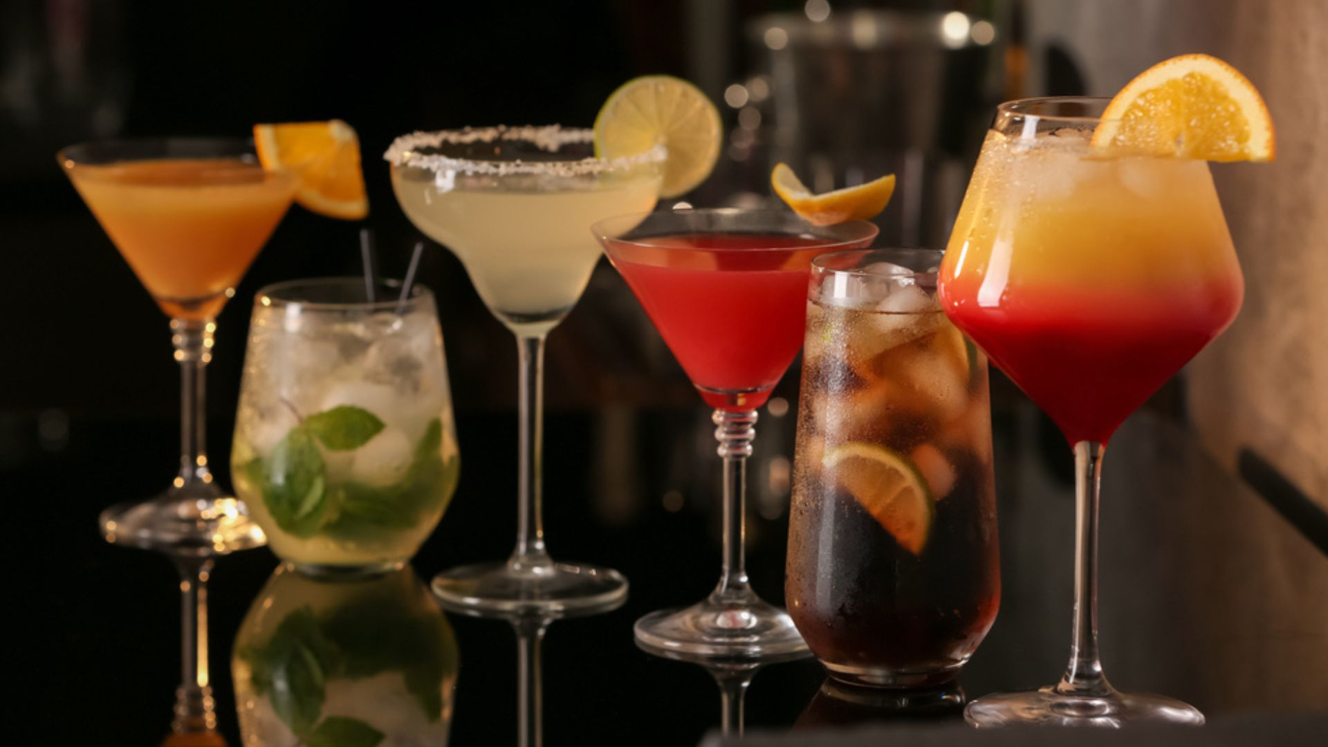 What To Look For In A Cocktail Mobile Bar Hire -