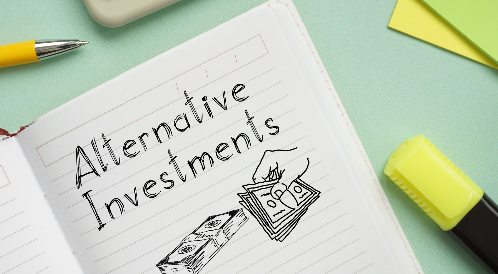 Alternative Investment written on a notebook