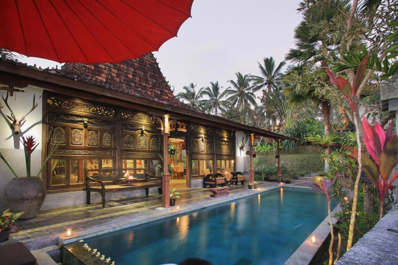 ubud palace with private terrace and private bathroom