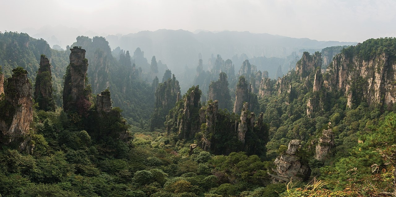 A Mesmerizing Place - ZHANGJIAJIE NATIONAL FOREST PARK