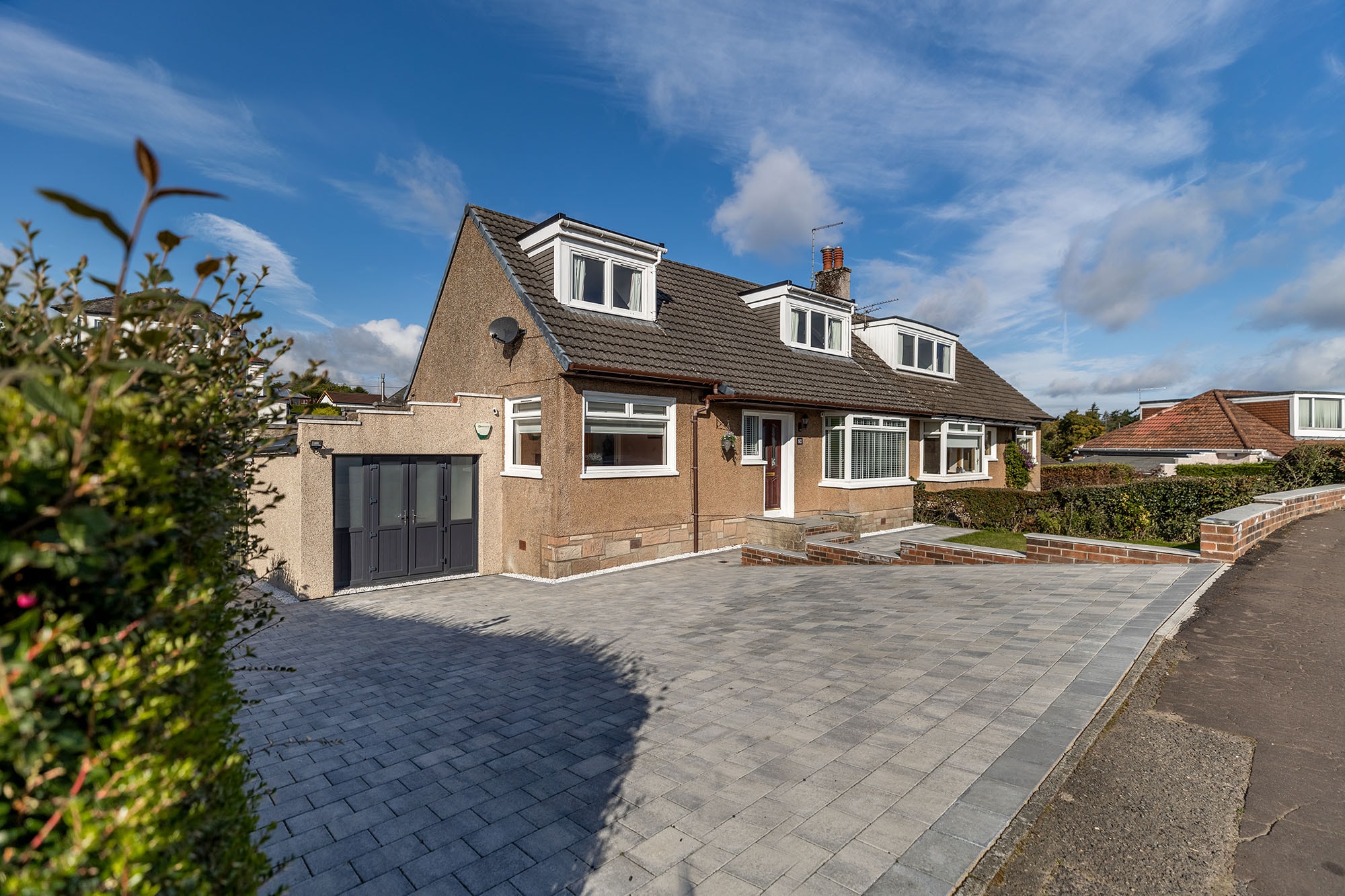 glasgow property available via Nicol estate agents 