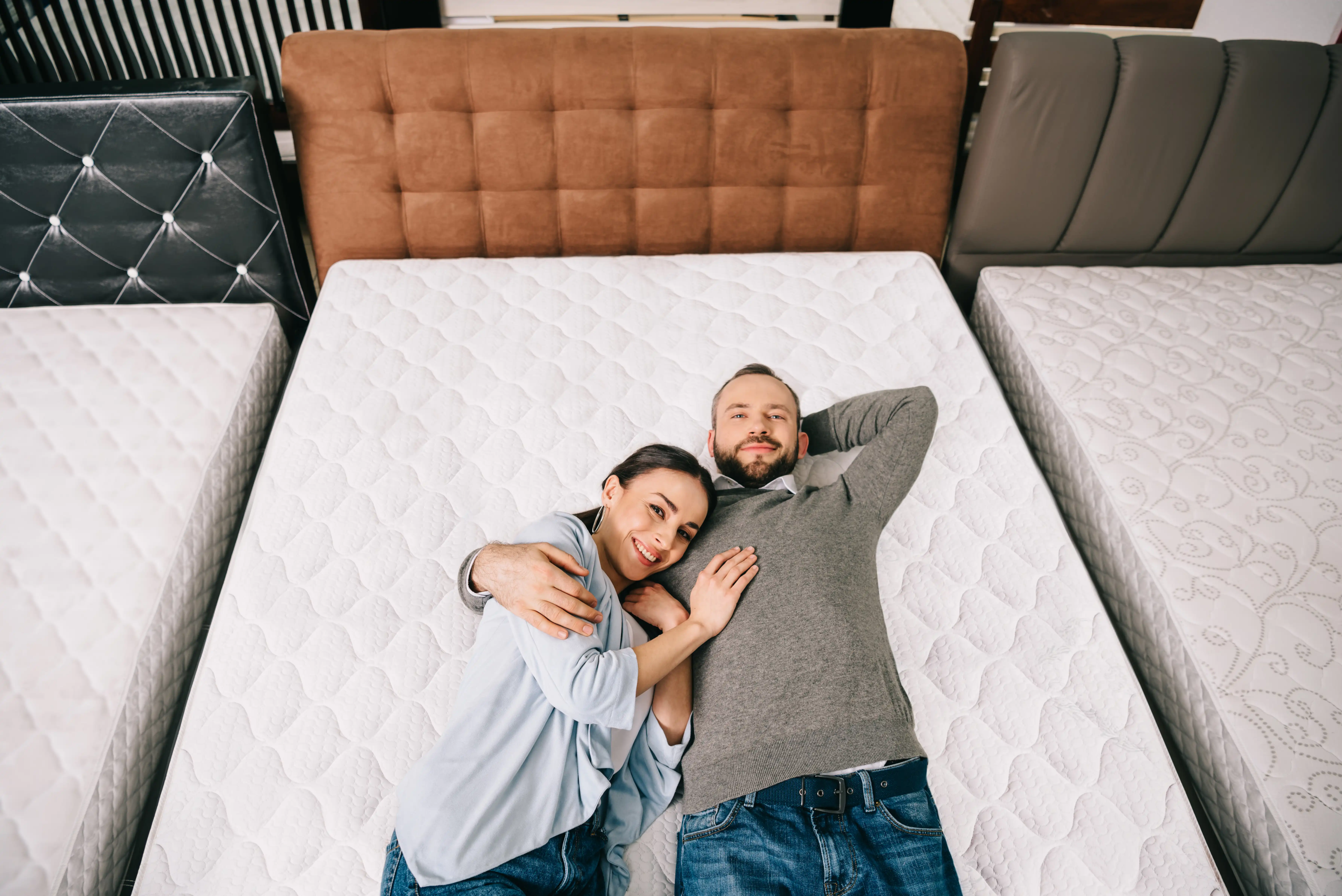 Stay-in-bed-comfortably-with-Sleeping-Duck-mattresses