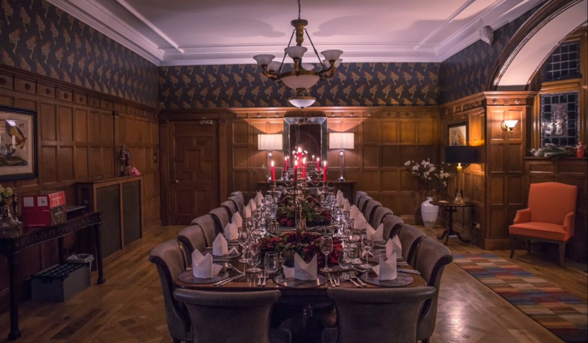 Large Edwardian dining room wood panelling 