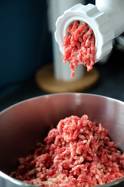meat grinder, minced meat, ground beef
