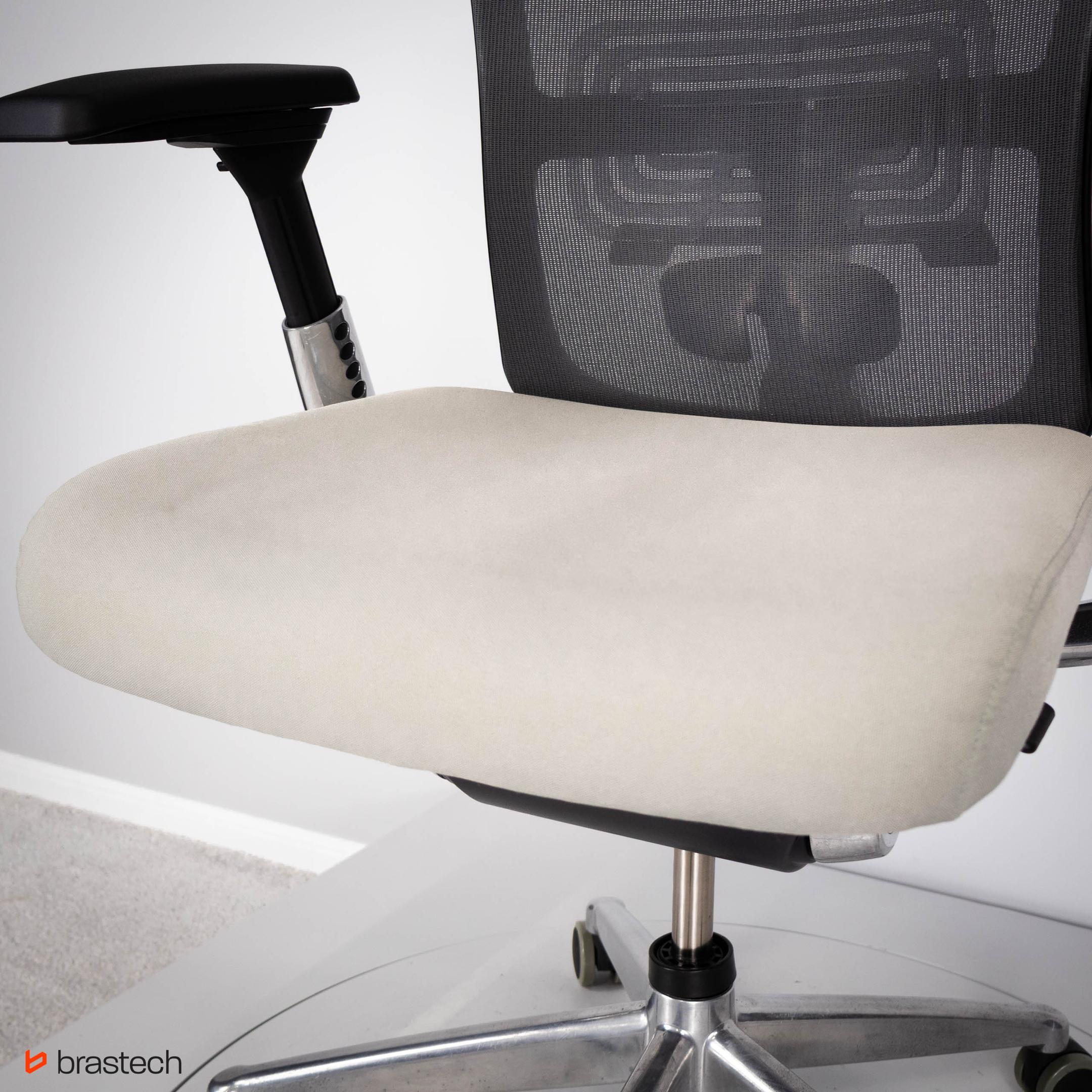 Ranking foteli biurowych 1000–1600 zł – jaki fotel ergonomiczny wybrać? 6 Siedzisko w Haworth Zody. Źródło: Brastech