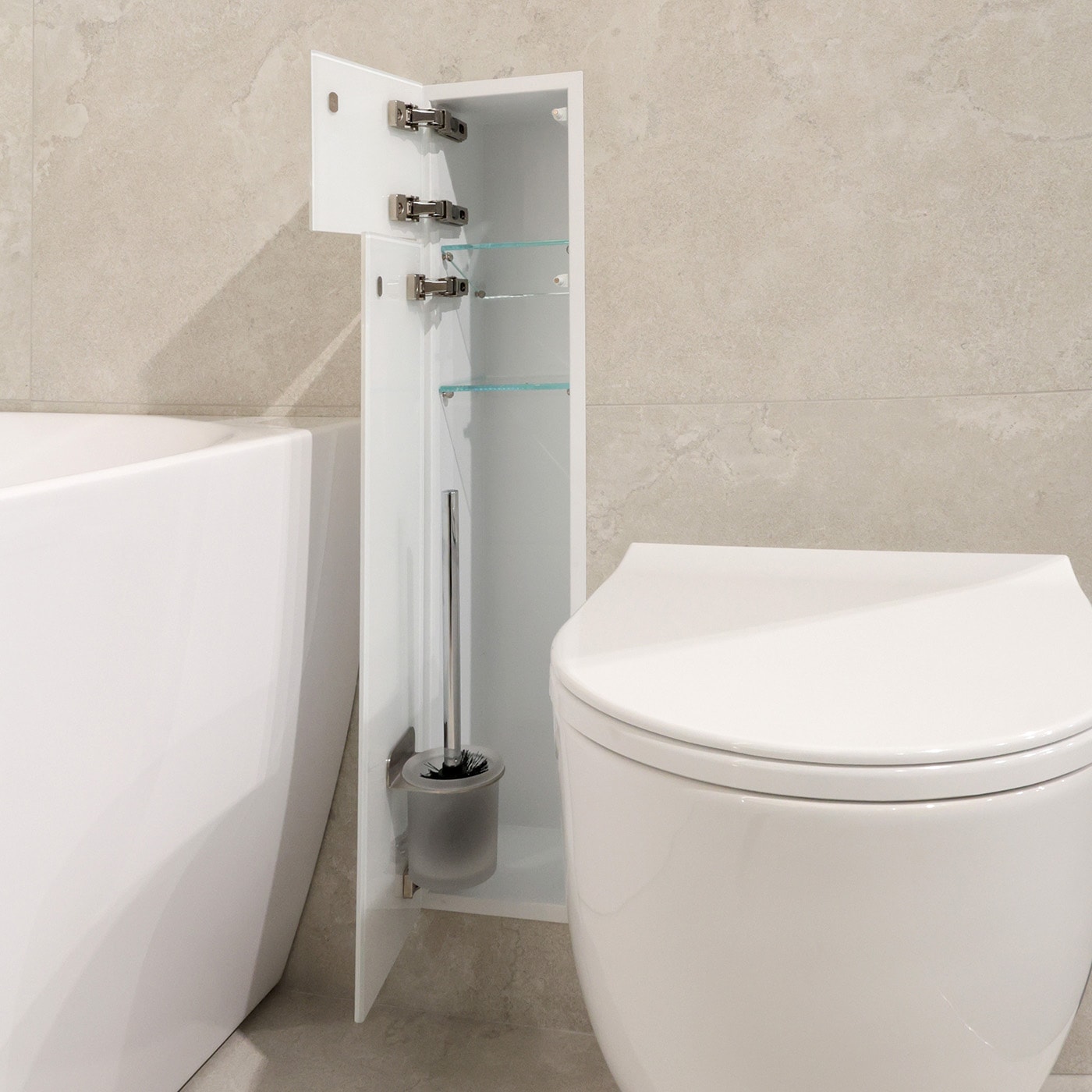 Półki na akcesoria toaletowe do zabudowy to sprytny pomysł na utrzymanie ładu w łazience. 