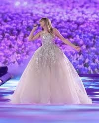 Taylor Swift Halloween costume - speak now purple dress