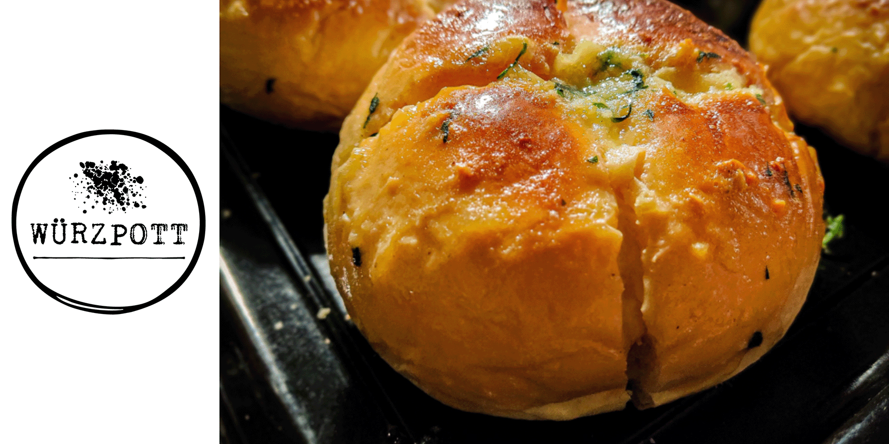 Wurzpott Garlic Bread with fresh parmesan cheese