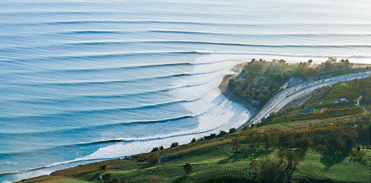 Perfect waves in Rincon, Santa Barbara